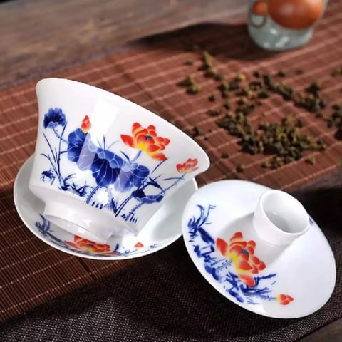 Radhikas Fine Teas and Whatnots Gaiwan The Brewing Cup With Saucer in Blue Daisy Print - The Oriental Teacup Saucer And Lid