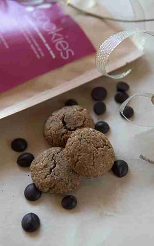 O Fudge Almond and Brown Rice Cookies with 70 percent Dark Chocolate 250 gms