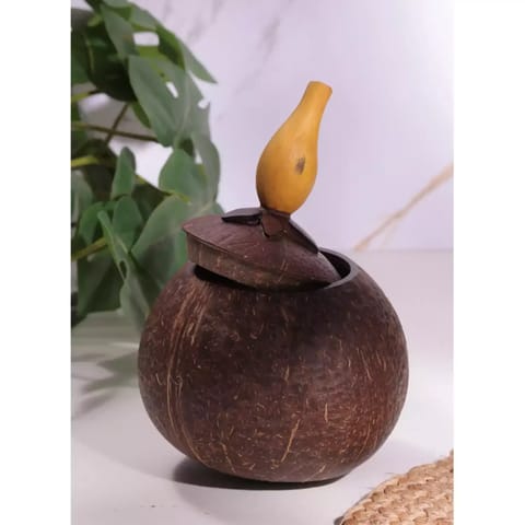 Lagom India Up-cycled coconut shell container- Sandra container with lid