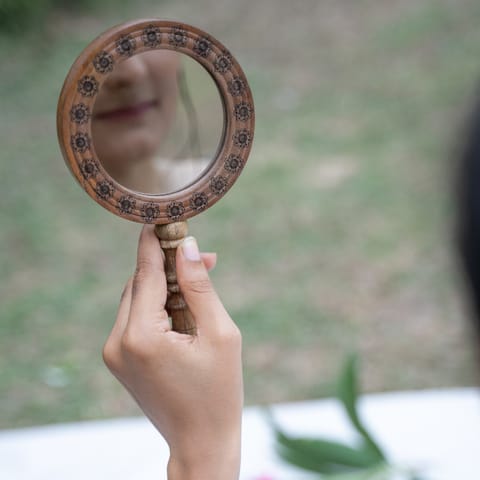 Organic B Wooden Engraved Home Decorative Handheld Mirror