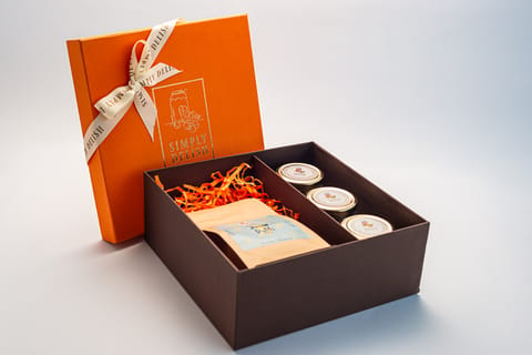 Simply Delish All Season Gift Box (4 Products) - Jowar Puff, Gur Chana, Chilli Lemon Cashew, Honey Roasted Almonds