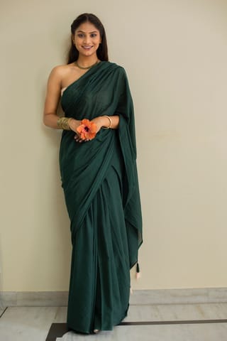 Moora Kerala Calling - Dark Green Mulmul Cotton Saree with Tassels